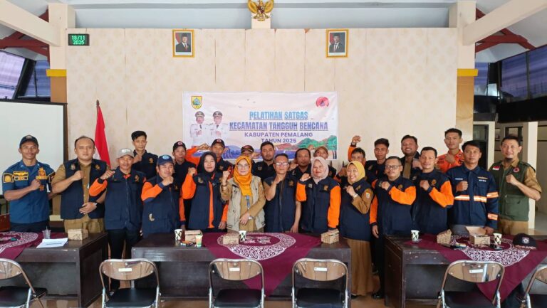 KEGIATAN SINKRONISASI DATA, PELATIHAN KECAMATAN TANGGUH BENCANA (KENCANA WATUKUMPUL)