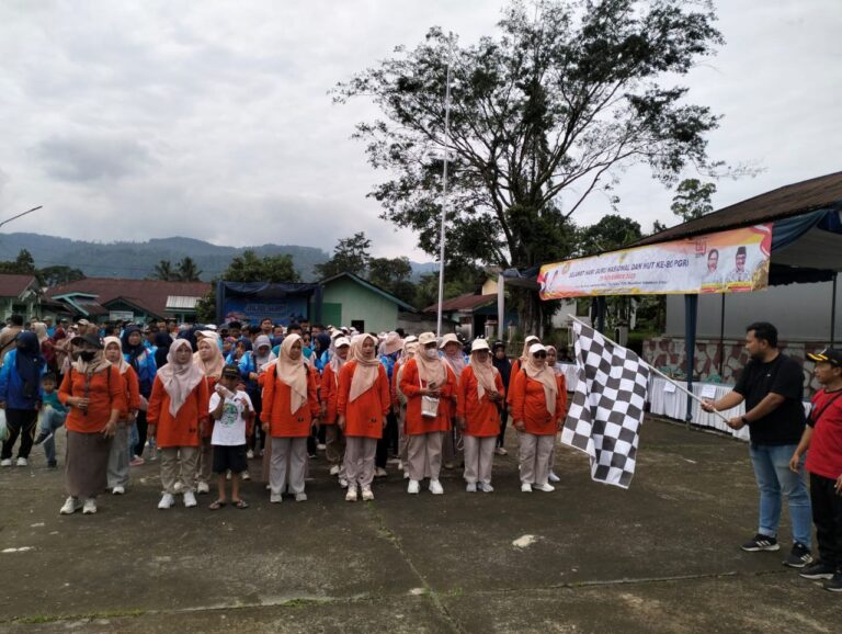 JALAN SEHAT DALAM RANGKA HUT PGRI KE 80